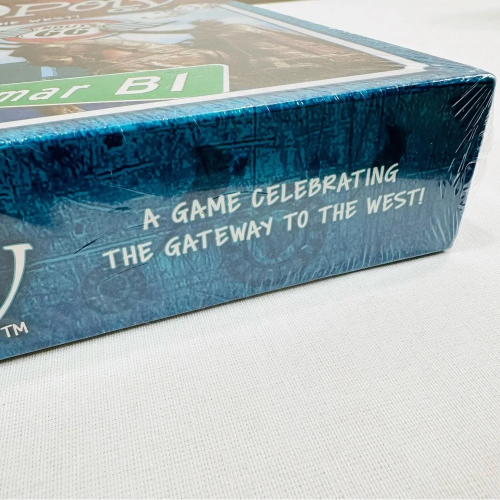 NIB ST LOUIS OPOLY : A GAME CELEBRATING THE GATEWAY TO THE WEST!! BOARD GAME - Picture 11 of 11